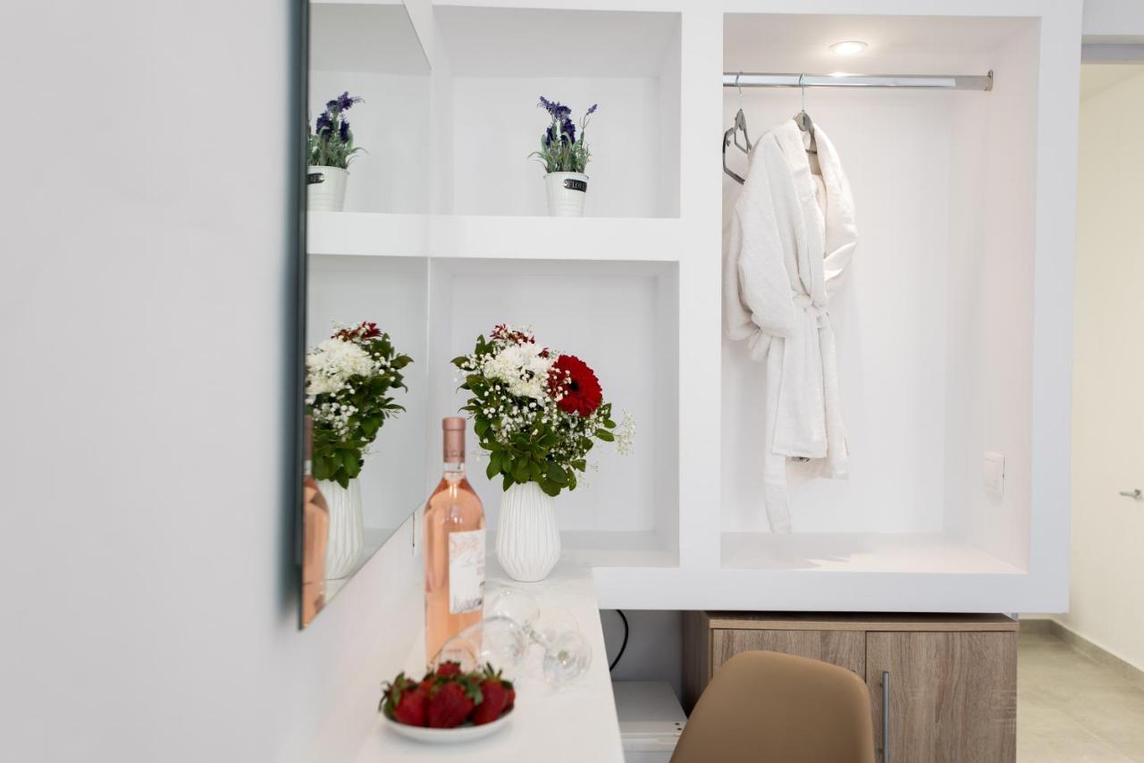 Myconian Little Venice Elite Suites With Sea View Mykonos Town ภายนอก รูปภาพ